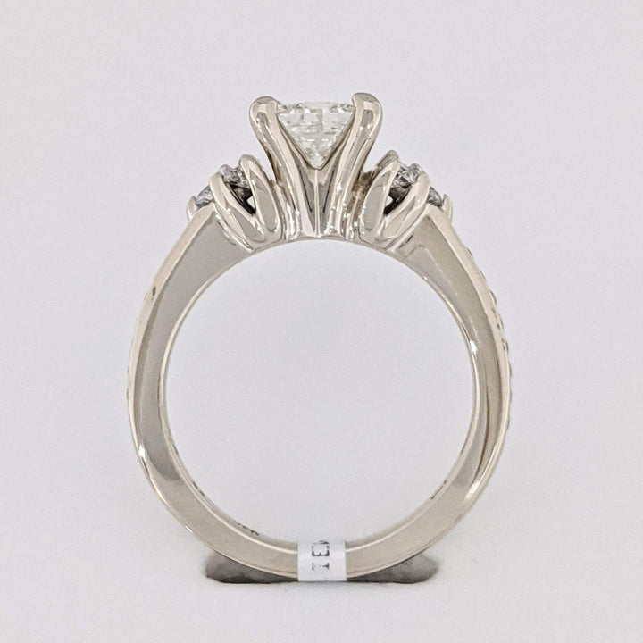 14K WHITE .72 CARAT TOTAL WEIGHT SI2-I1 H DIAMOND PRINCESS CUT (1) ROUND ESTATE RING 3.2 GRAMS