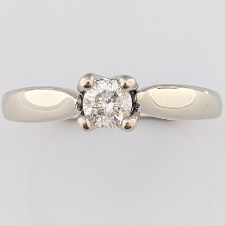 14K WHITE .23 CARAT TOTAL I1 H DIAMOND ROUND WITH MELEE IN GALLERY ESTATE RING 2.5 GRAMS
