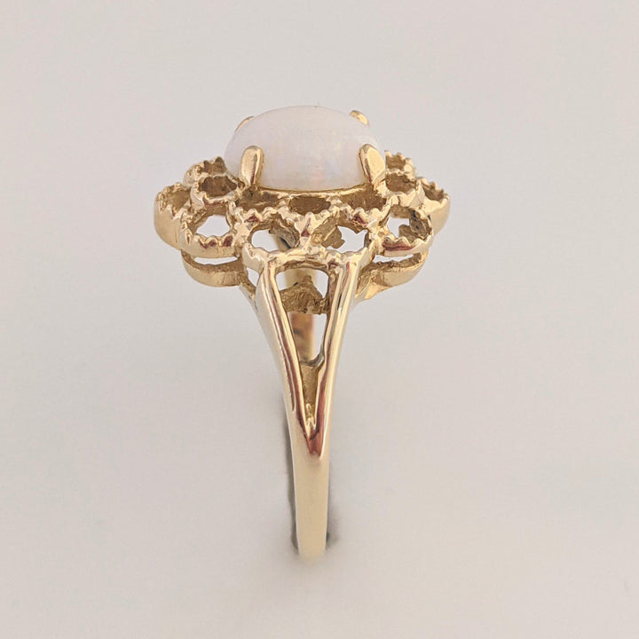 14K OPAL OVAL 6X8 CABOCHON OPEN TOP ESTATE RING 2.9 GRAMS