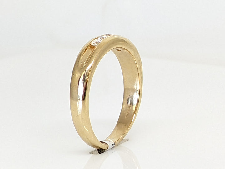 14k .20 CARAT TOTAL WEIGHT SI1 I DIAMOND ROUND (5) ESTATE CHANNEL BAND 4.6 GRAMS