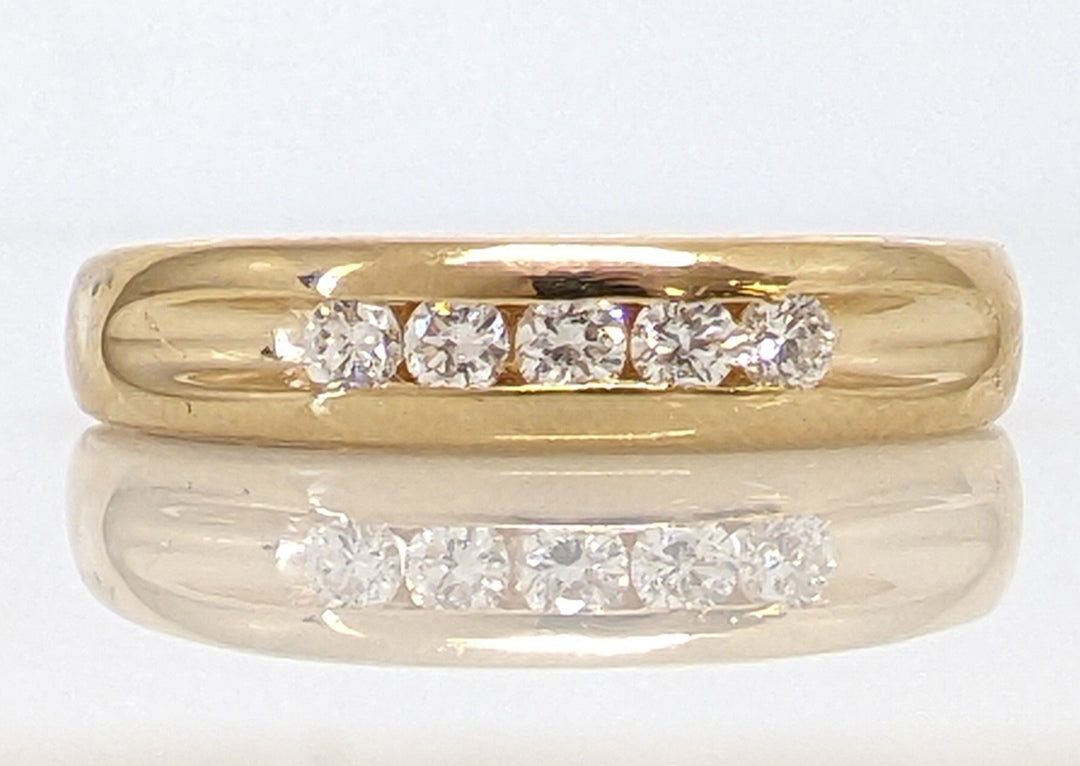 14k .20 CARAT TOTAL WEIGHT SI1 I DIAMOND ROUND (5) ESTATE CHANNEL BAND 4.6 GRAMS
