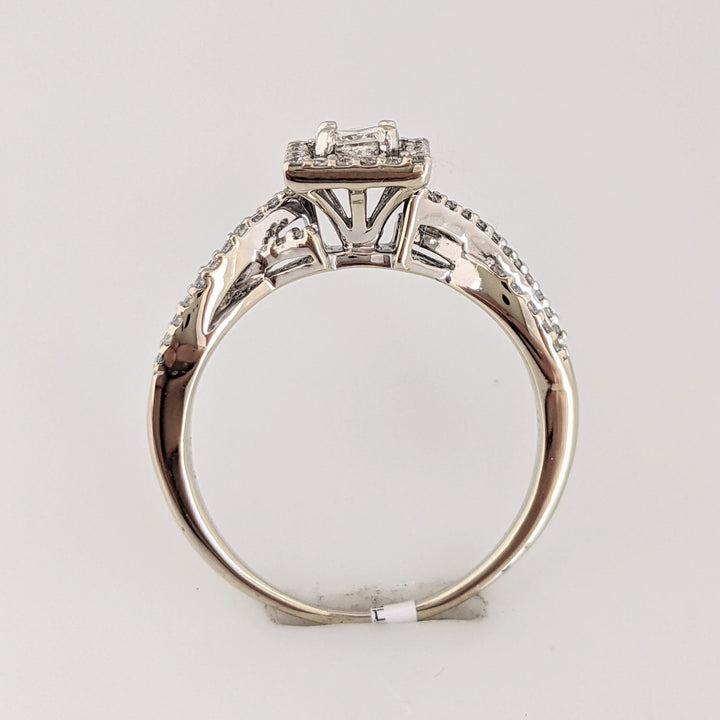 14K WHITE .82 CARAT TOTAL WEIGHT I1 I DIAMOND PRINCESS CUT WITH (56) ROUND MELEE ESTATE RING 4.0 GRAMS