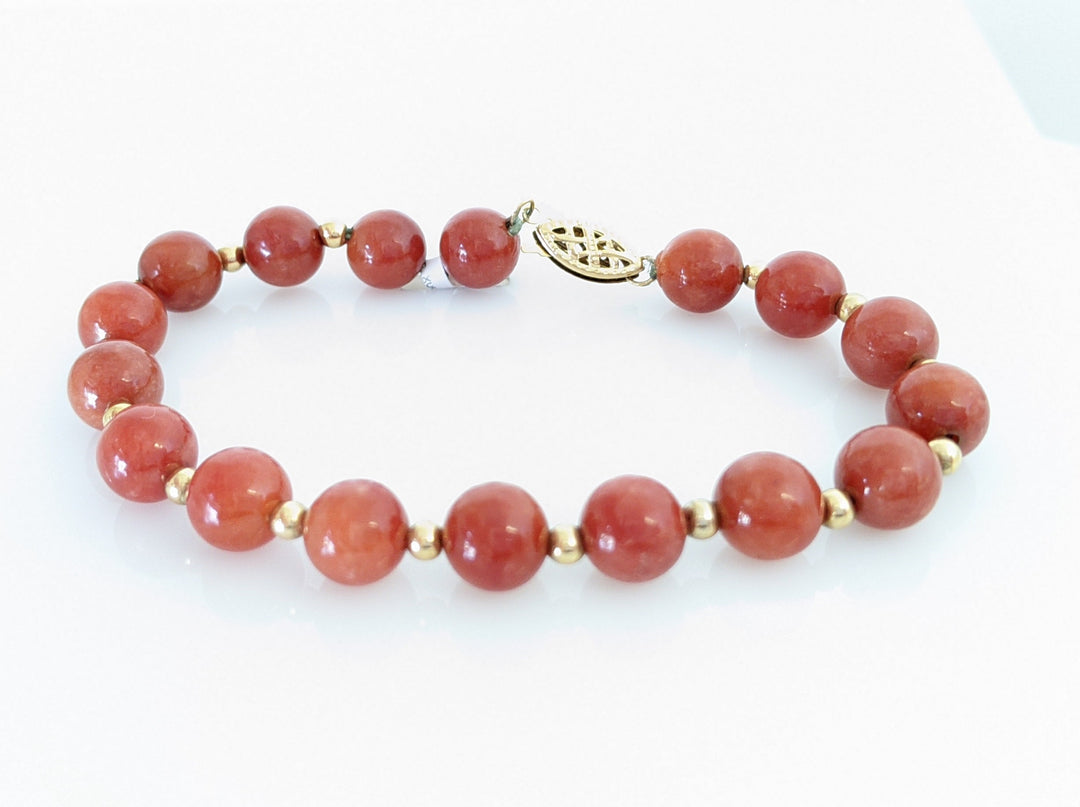 14K RED ENHANCED JADE BEADED ESTATE BRACELET 14.7 GRAMS