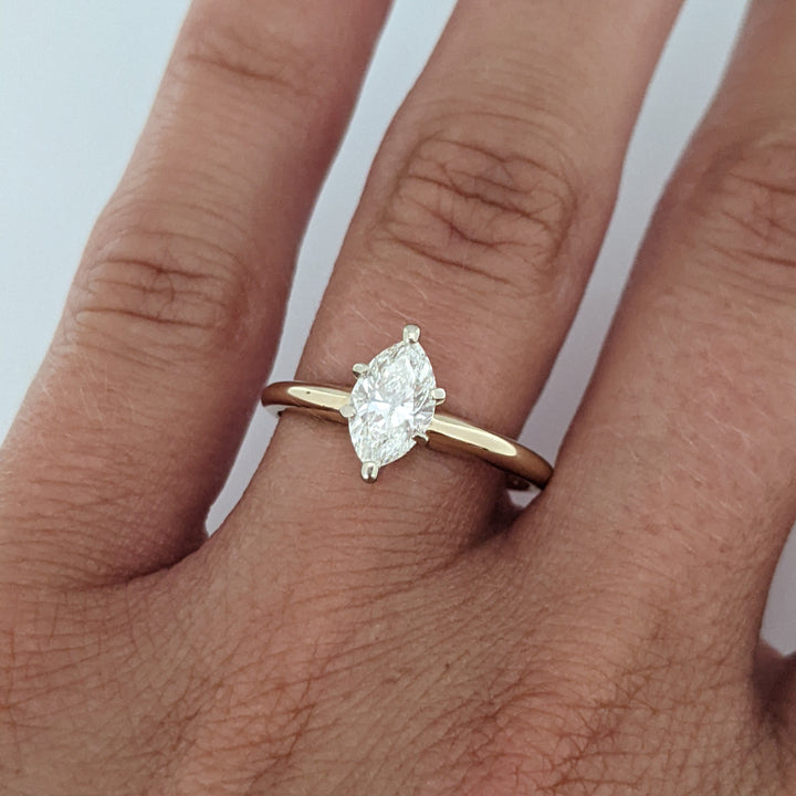 14K .76 CARAT TOTAL I1 G MARQUISE ESTATE RING 2.0 GRAMS