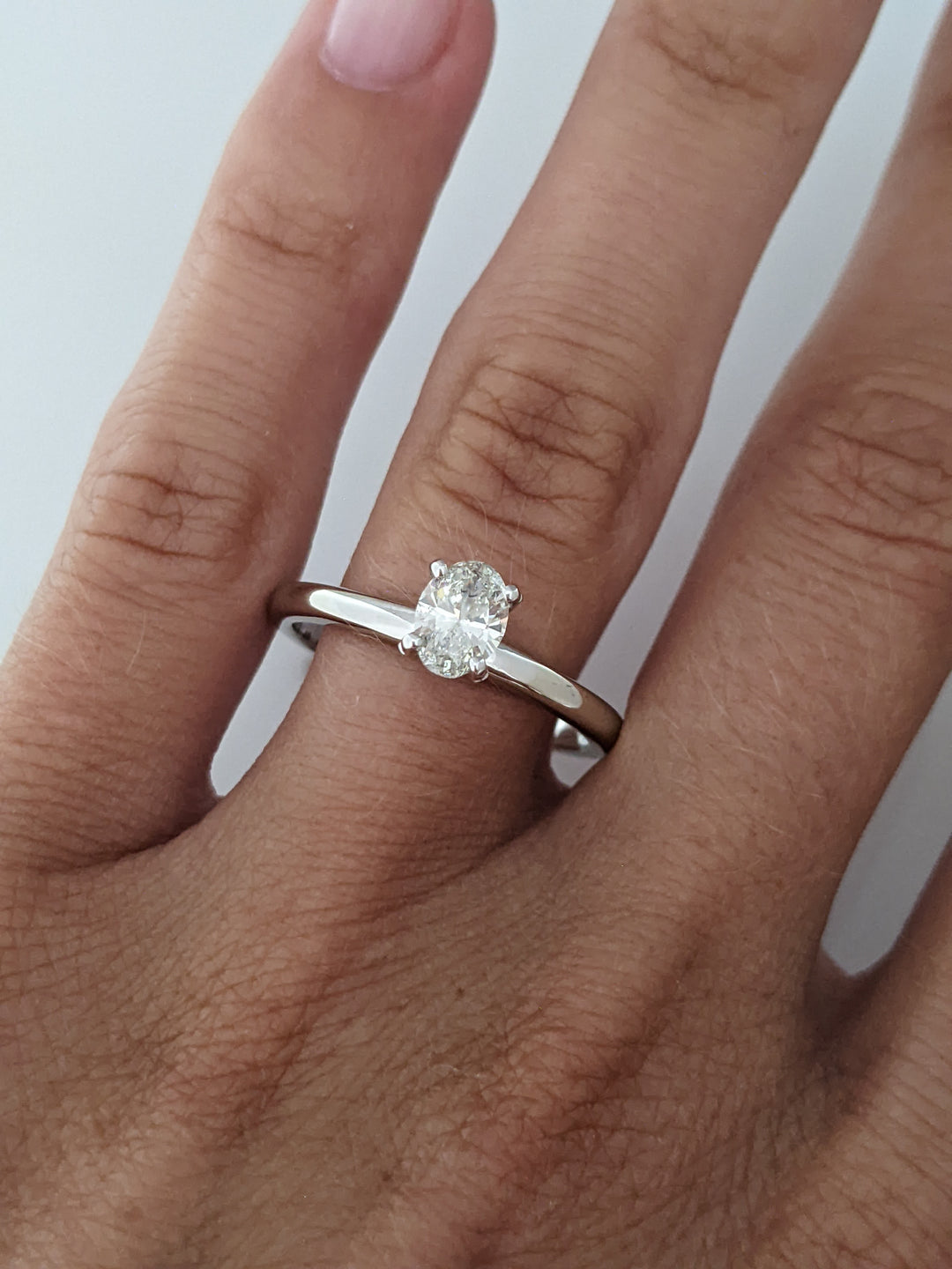 14K WHITE .52 CARAT TOTAL DIAMOND OVAL ESTATE RING 2.9 GRAMS