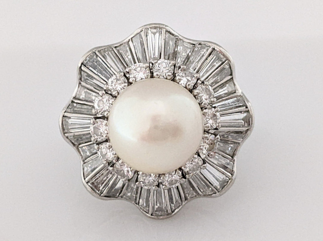PLATINUM PEARL 10MM WITH 3.52 DTW ROUND BAGUETTE ESTATE RING 14.6 GRAMS