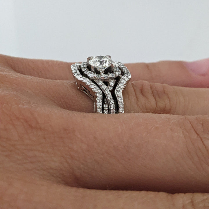 PLATINUM 1.52 CARAT TOTAL WEIGHT DIAMOND ROUND VVS2 G (97) HALO RING WITH JACKETS ESTATE SET 12.6 GRAMS