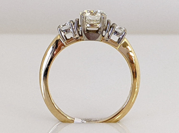 18K .85 CARAT TOTAL WEIGHT VS2 H-L DIAMOND ROUND (3) ESTATE RING 3.6 GRAMS