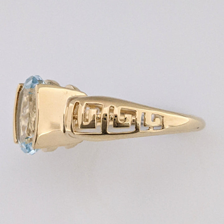 10K AQUAMARINE OVAL 9X11 HALF BEZEL ESTATE RING 4.3 GRAMS