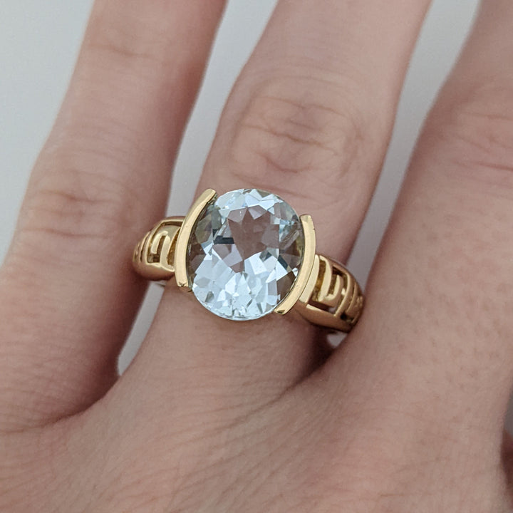 10K AQUAMARINE OVAL 9X11 HALF BEZEL ESTATE RING 4.3 GRAMS
