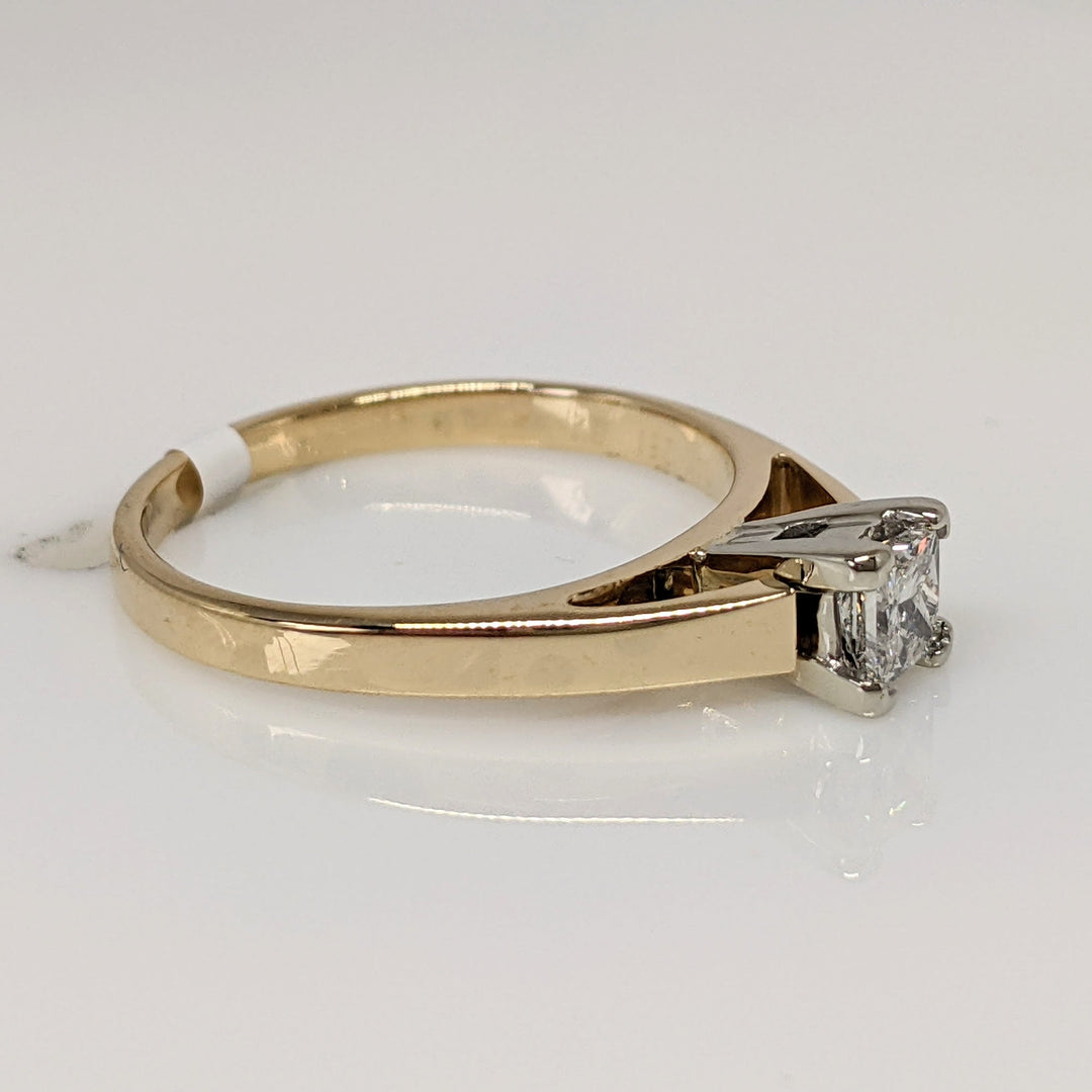 14K .32 CARAT TOTAL SI2 G DIAMOND PRINCESS CUT RAISED SHANK SOLITAIRE ESTATE RING 3.0 GRAMS