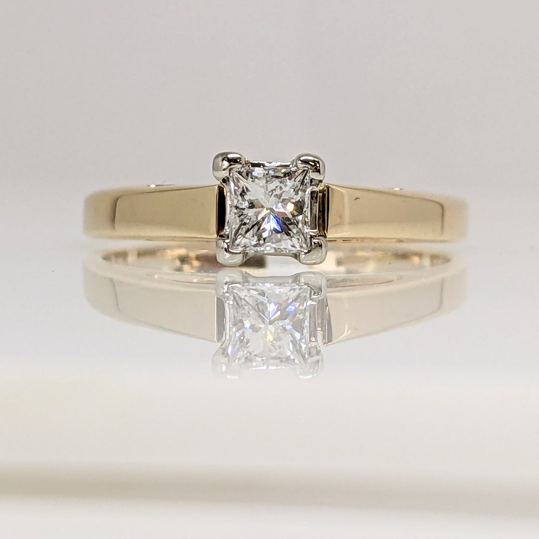 14K .32 CARAT TOTAL SI2 G DIAMOND PRINCESS CUT RAISED SHANK SOLITAIRE ESTATE RING 3.0 GRAMS