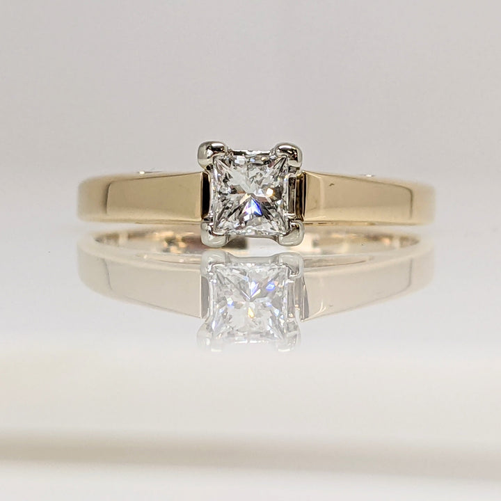 14K .32 CARAT TOTAL SI2 G DIAMOND PRINCESS CUT RAISED SHANK SOLITAIRE ESTATE RING 3.0 GRAMS