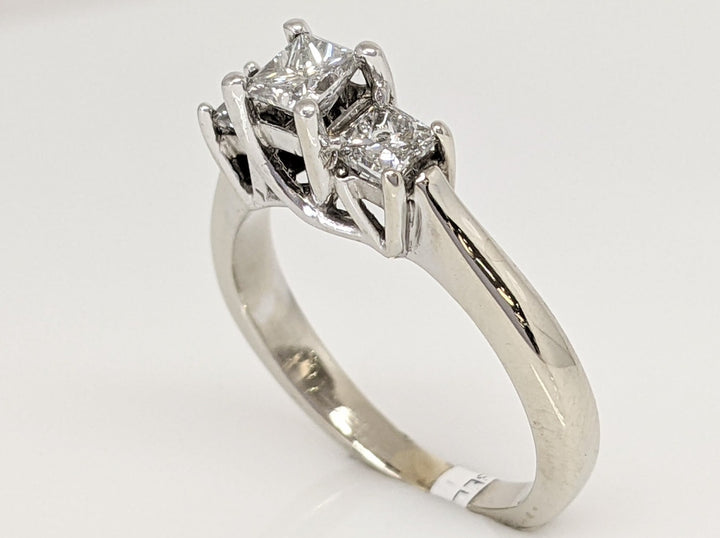14K WHITE .66 CARAT TOTAL WEIGHT SI1 G DIAMOND PRINCESS CUT (3) TRINITY ESTATE RING 3.4 GRAMS