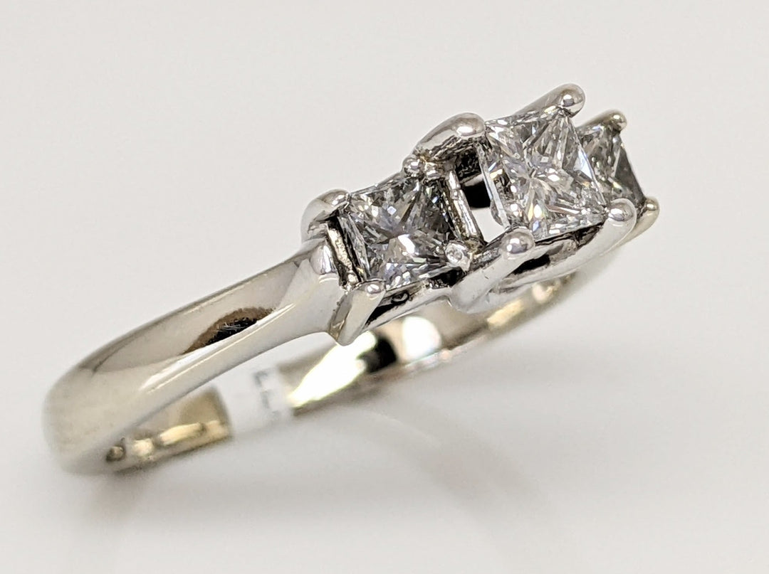 14K WHITE .66 CARAT TOTAL WEIGHT SI1 G DIAMOND PRINCESS CUT (3) TRINITY ESTATE RING 3.4 GRAMS