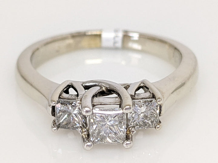 14K WHITE .66 CARAT TOTAL WEIGHT SI1 G DIAMOND PRINCESS CUT (3) TRINITY ESTATE RING 3.4 GRAMS
