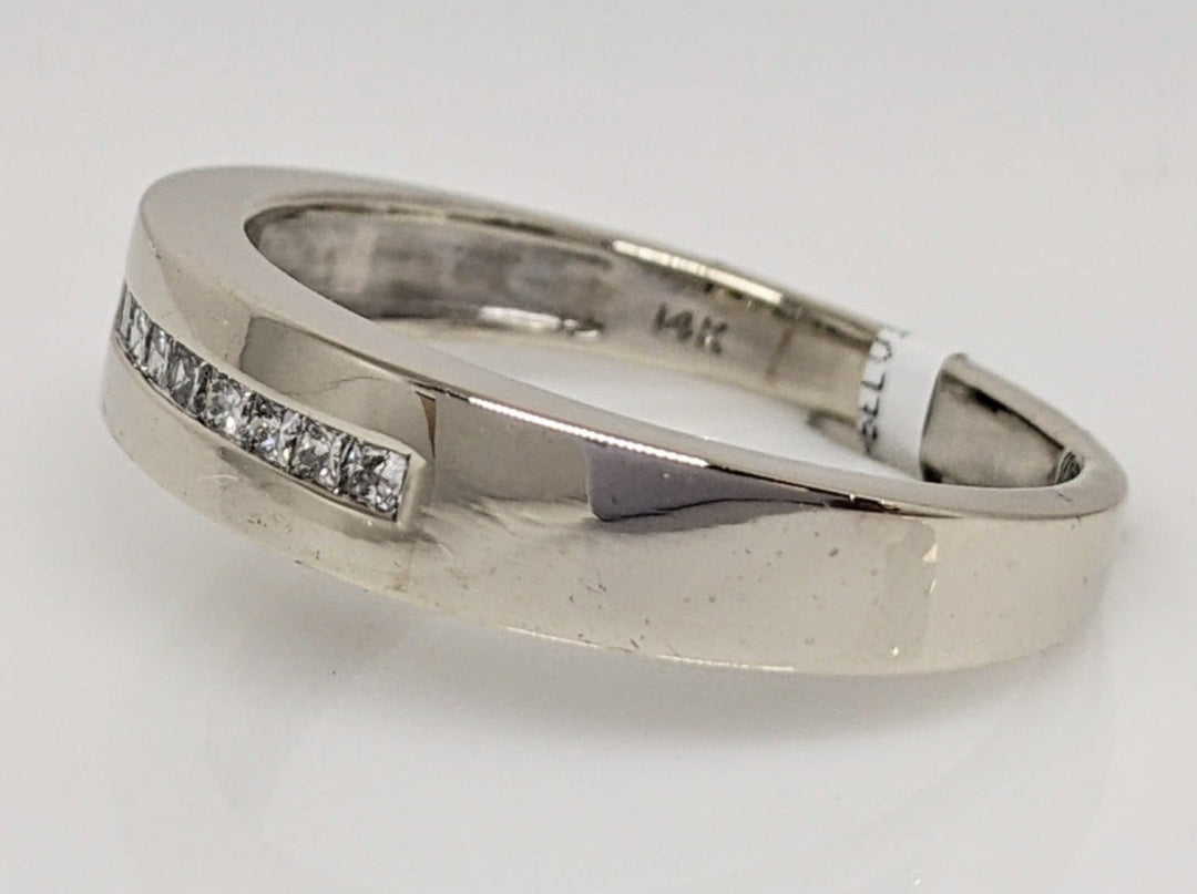 14K WHITE .27 CARAT TOTAL WEIGHT I1 H DIAMOND PRINCESS CUT (9) ESTATE CHANNEL BAND 6.3 GRAMS