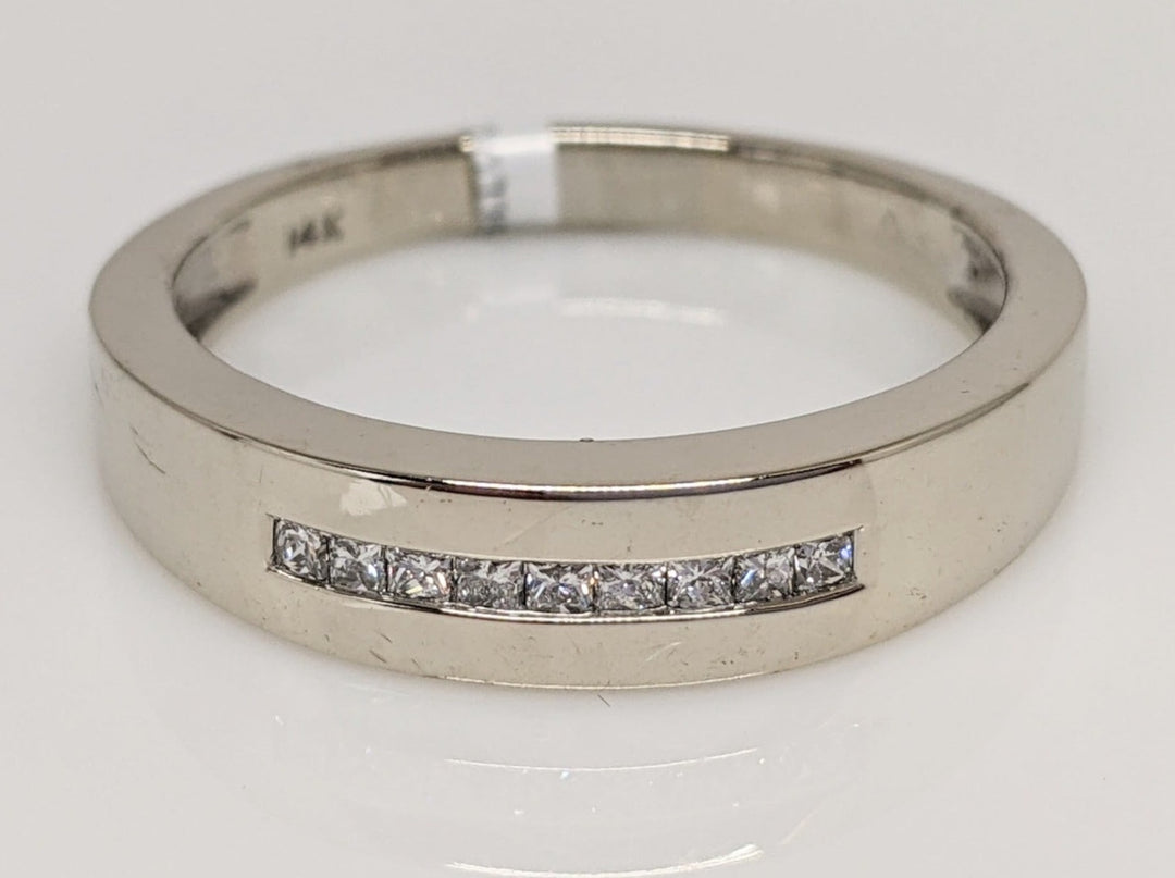 14K WHITE .27 CARAT TOTAL WEIGHT I1 H DIAMOND PRINCESS CUT (9) ESTATE CHANNEL BAND 6.3 GRAMS