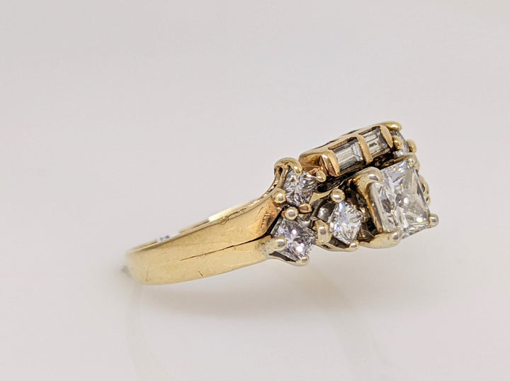 14K 1.07 CARAT TOTAL WEIGHT SI2 H DIAMOND PRINCESS CUT (7) BAGUETTES (2) ESTATE RING 3.0 GRAMS