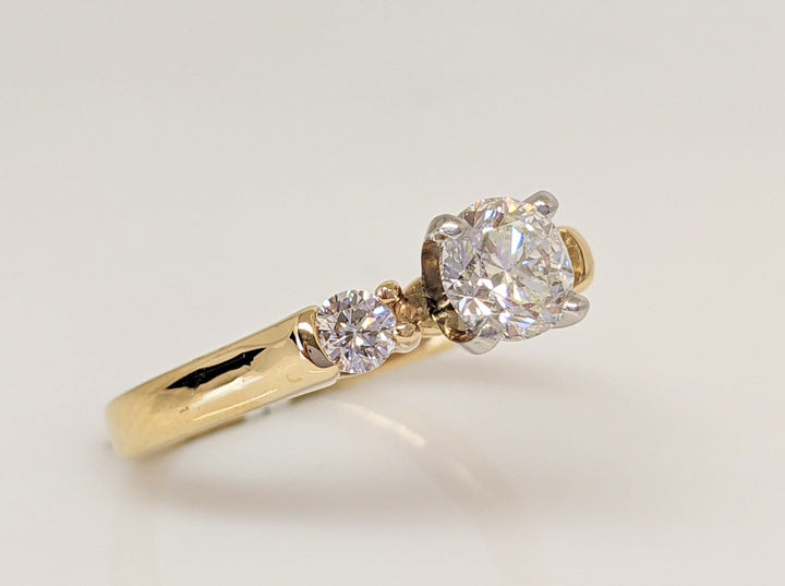 14K .90 CARAT TOTAL WEIGHT I H DIAMOND ROUND (3) TRINITY ESTATE RING 3.8 GRAMS