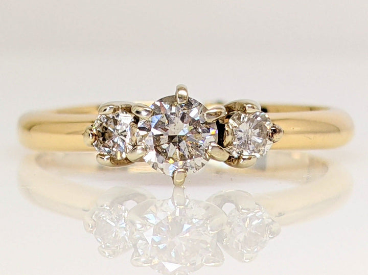 14K .42 CARAT TOTAL WEIGHT SI2 J DIAMOND ROUND (3) TRINITY ESTATE RING 2.3 GRAMS