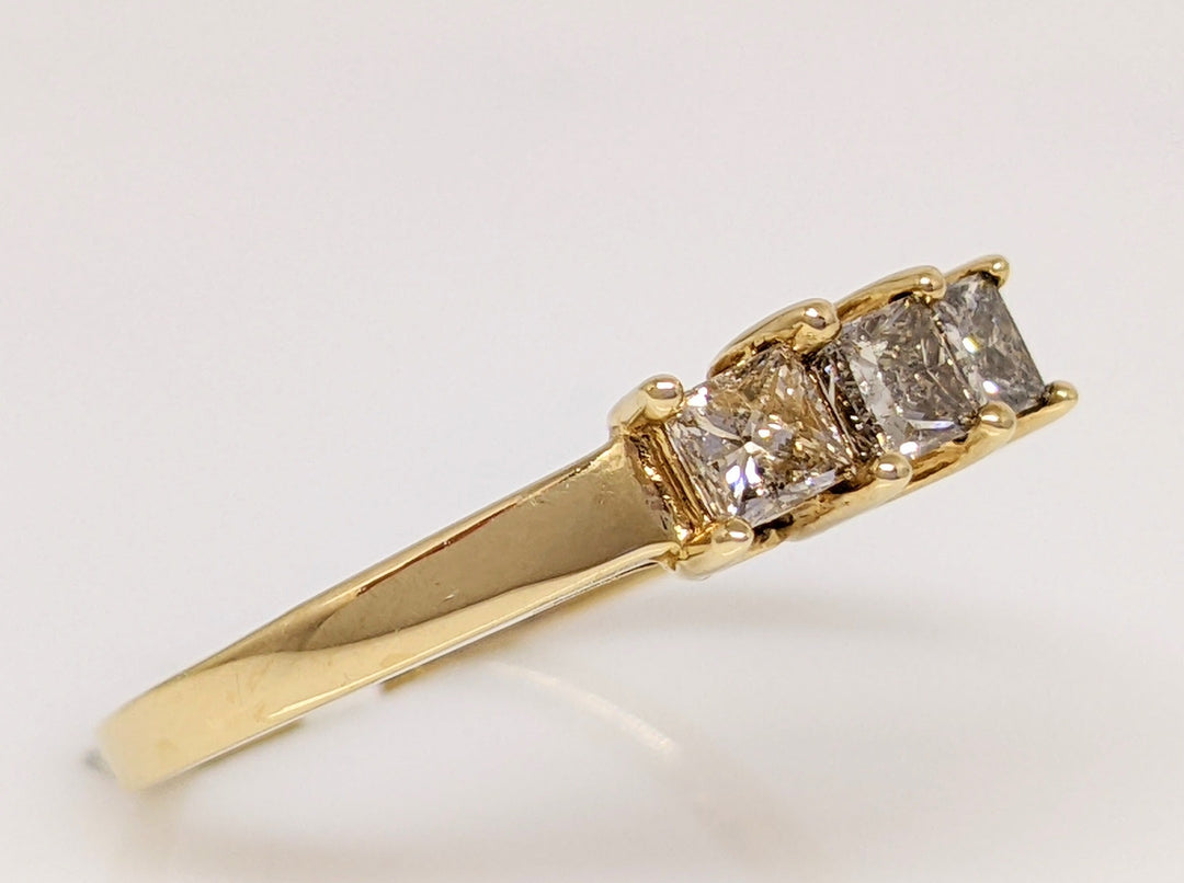 10K .51 CARAT TOTAL WEIGHT I1 P DIAMOND PRINCESS CUT (3) ESTATE TRINITY RING 1.8 GRAMS