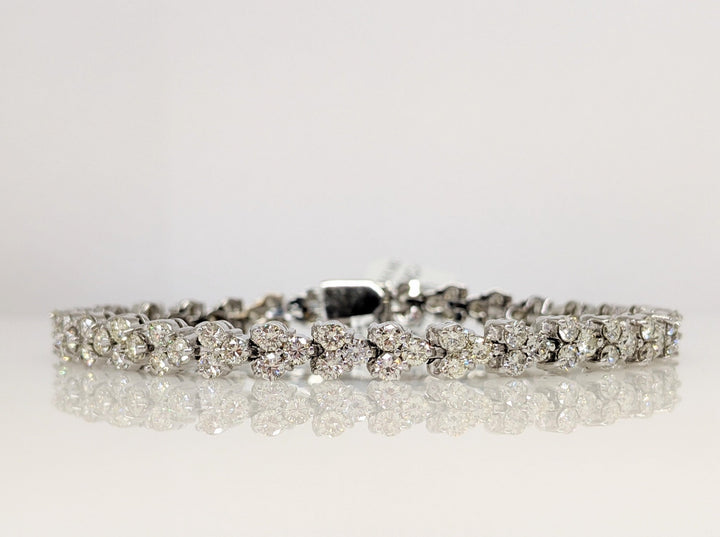 14K WHITE RHODIUM 4.14 CARAT TOTAL WEIGHT SI1 K DIAMOND ROUND (92) 3-CLUSTER ESTATE TENNIS BRACELET 15.1 GRAMS