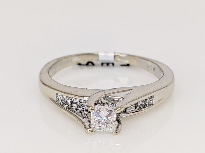 14K WHITE .47 CARAT TOTAL WHITE SI1 G DIAMOND PRINCESS CUT (11) ESTATE RING 2.7 GRAMS