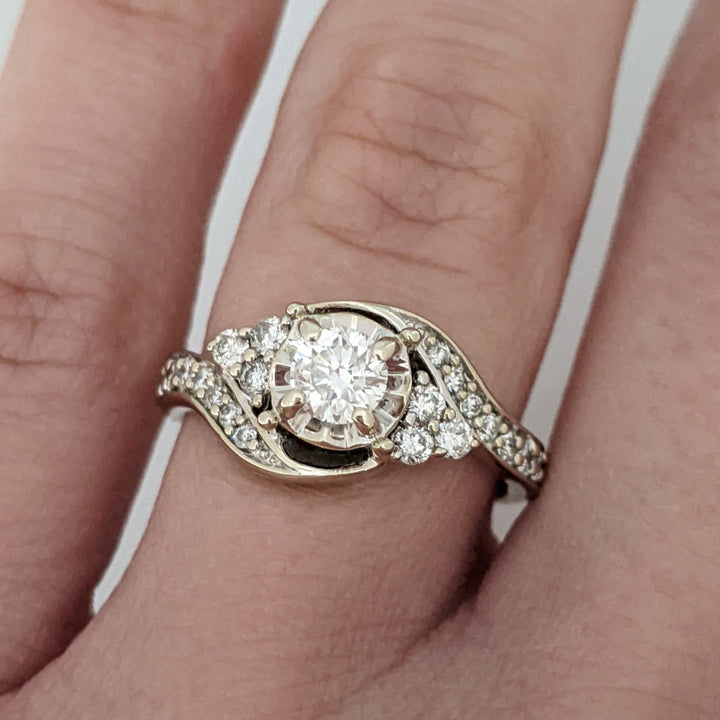 14K WHITE .63 CARAT TOTAL WEIGHT I1 H DIAMOND ROUND (32) BYPASS ILLUSION ESTATE RING 3.6 GRAMS