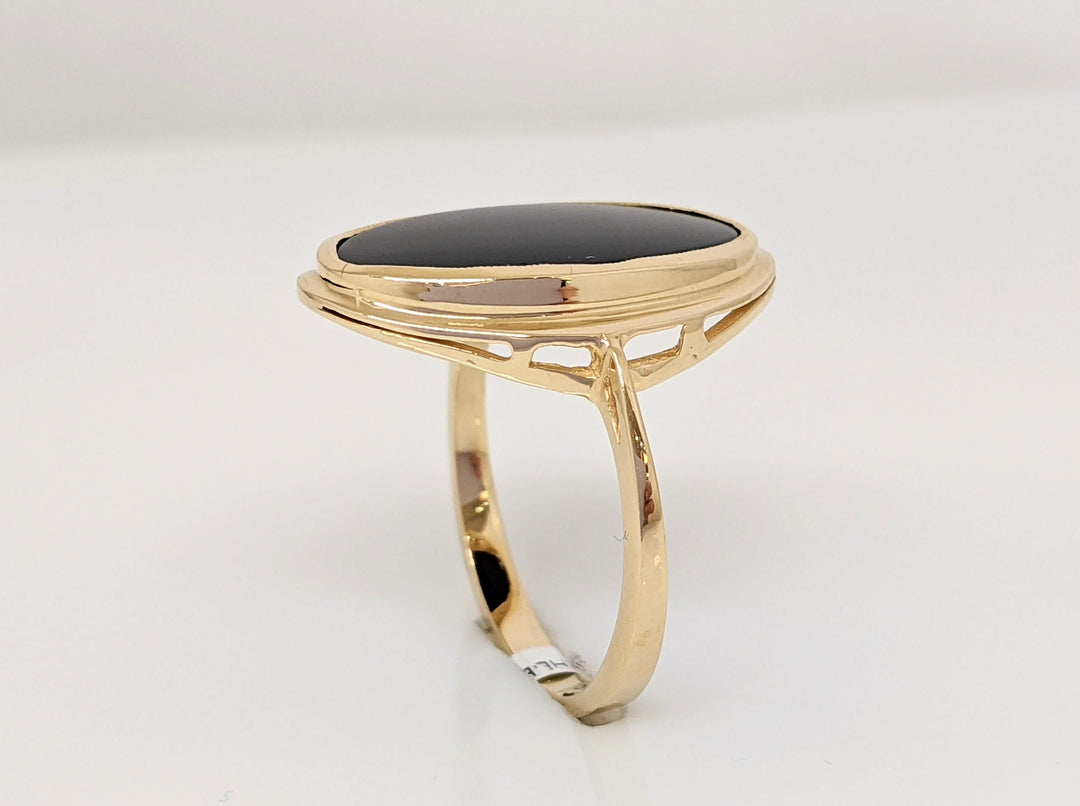 14K ONYX OVAL 8X19 WITH GOLD TRIM ESTATE RING 2.9 GRAMS