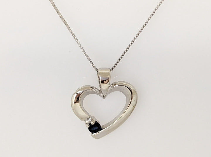 14K WHITE SAPPHIRE ROUND 3MM WITH MELEE HEART ESTATE PENDANT & CHAIN 2.8 GRAMS