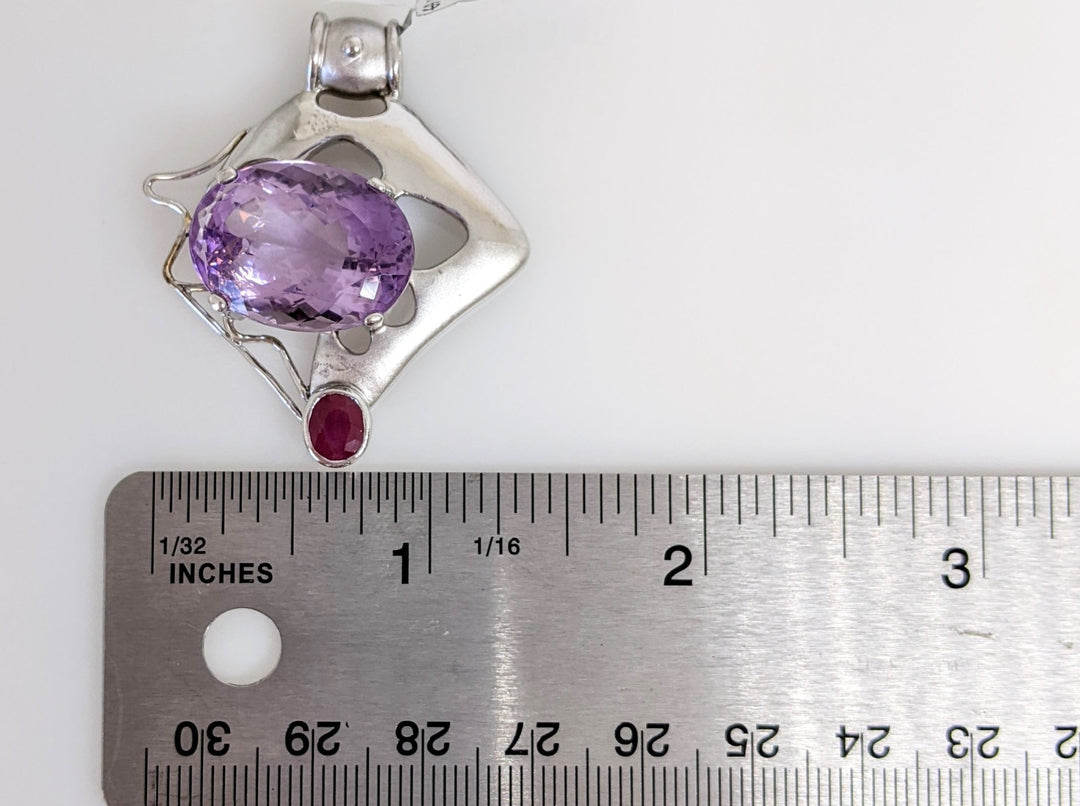 STERLING SILVER/ 14K AMETHYST OVAL 15X20 WITH 5X6 RUBY FREE FORM ESTATE PENDANT 14.6 GRAMS