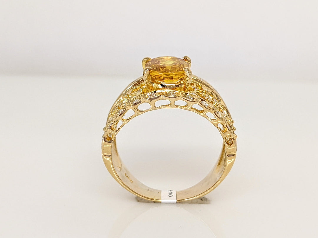18K CITRINE OVAL 7X9 WITH .25DTW ESTATE RING 5.3 GRAMS