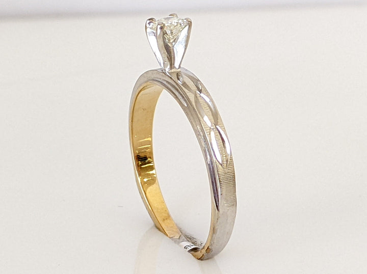14K TWO-TONE .28 CARAT TOTAL SI I ROUND SOLITAIRE DIAMOND ESTATE 2.9 GRAMS