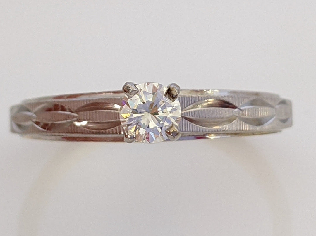 14K TWO-TONE .28 CARAT TOTAL SI I ROUND SOLITAIRE DIAMOND ESTATE 2.9 GRAMS