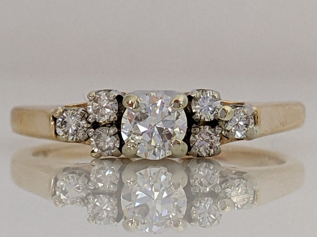 14K .36 CARAT TOTAL WEIGHT I1 H DIAMOND ROUND (7) ESTATE RING 2.6 GRAMS