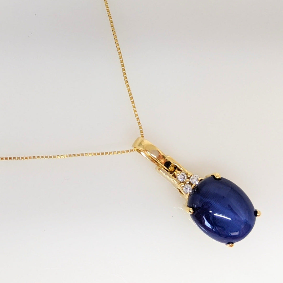 14K SYNTHETIC STAR SAPPHIRE OVAL 10X12 WITH (3) MELEE ESTATE PENDANT & CHAIN 4.0 GRAMS