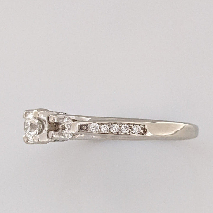 14K WHITE .46 CARAT TOTAL WEIGHT SI2 H DIAMOND ROUND (13) TRINITY ESTATE RING 3.2G