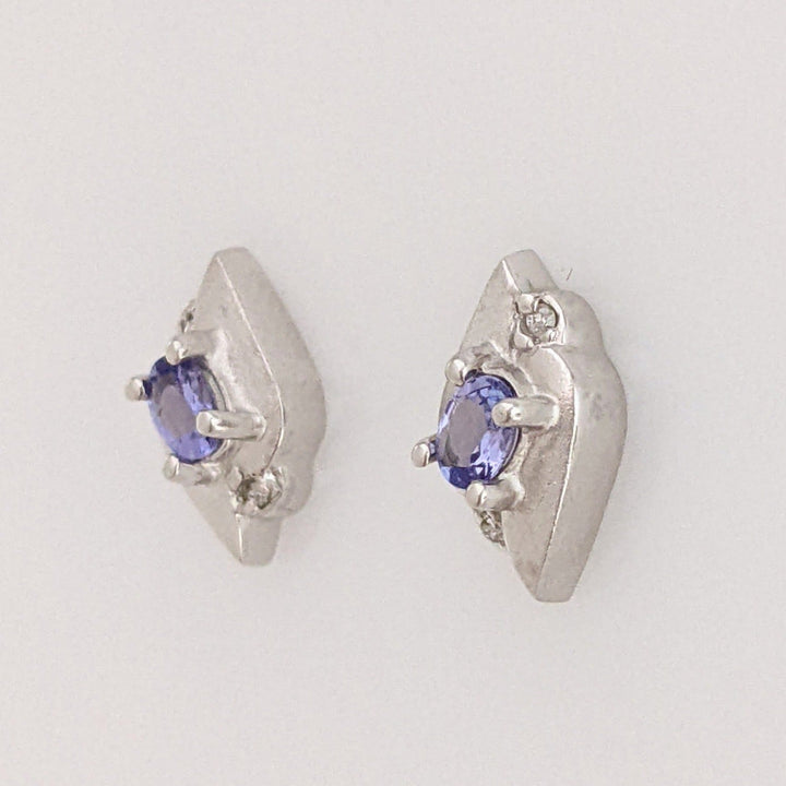 14K WHITE TANZANITE OVAL (2) 3X4 WITH (4) MELEE ESTATE EARRINGS 2.1 GRAMS