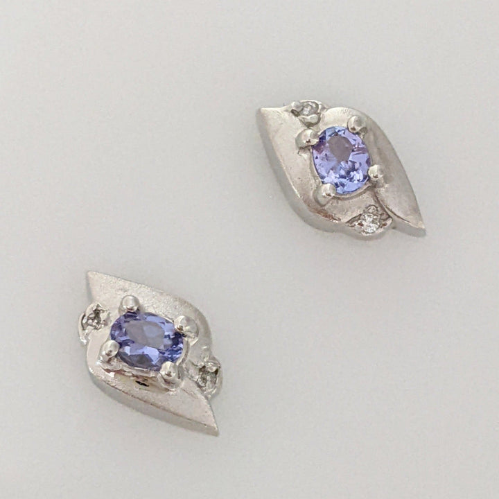 14K WHITE TANZANITE OVAL (2) 3X4 WITH (4) MELEE ESTATE EARRINGS 2.1 GRAMS