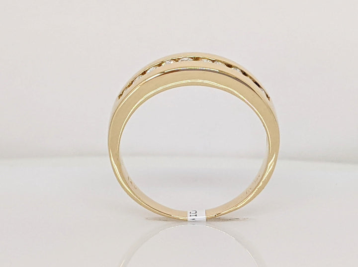14K .25 CARAT TOTAL WEIGHT I1 I DIAMOND ROUND (10) ESTATE CHANNEL SET BAND 4.7 GRAMS