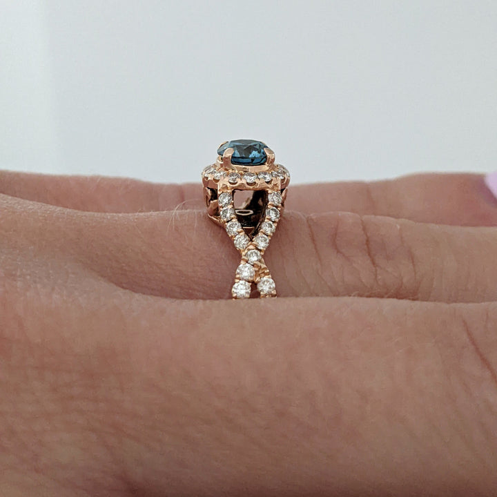 14K ROSE .97 CARAT TOTAL WEIGHT SI2 I (32) BLUE (1) ESTATE DIAMOND RING 3.7 GRAMS