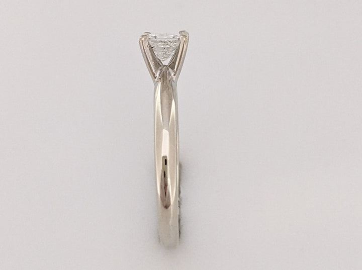 14K WHITE .47 CARAT TOTAL SI2 H DIAMOND PRINCESS CUT ESTATE RING 2.2 GRAMS
