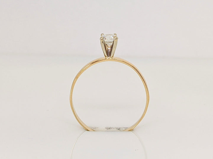 14K .25 CARAT TOTAL I1 H DIAMOND ROUND ESTATE SOLITAIRE RING 1.1 GRAM