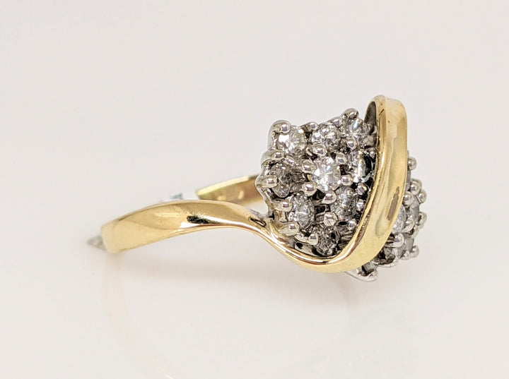 14K .54 CARAT TOTAL WEIGHT I1 G DIAMOND ROUND (18) CLUSTER ESTATE RING 2.7 GRAMS