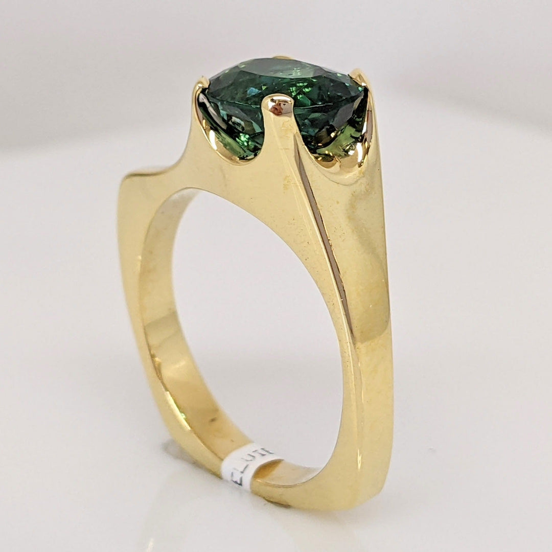 18K GREEN/ BLUE TOURMALINE OVAL 7X9 FREE FORM ESTATE RING 7.4 GRAMS
