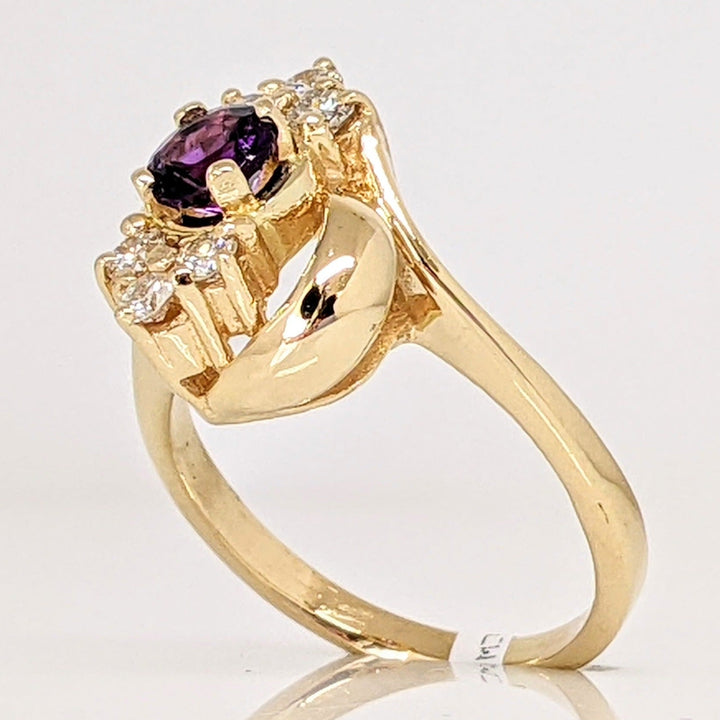 14K AMETHYST ROUND 5MM WITH .30 DIAMOND TOTAL WEIGHT ESTATE RING 4.2 GRAMS