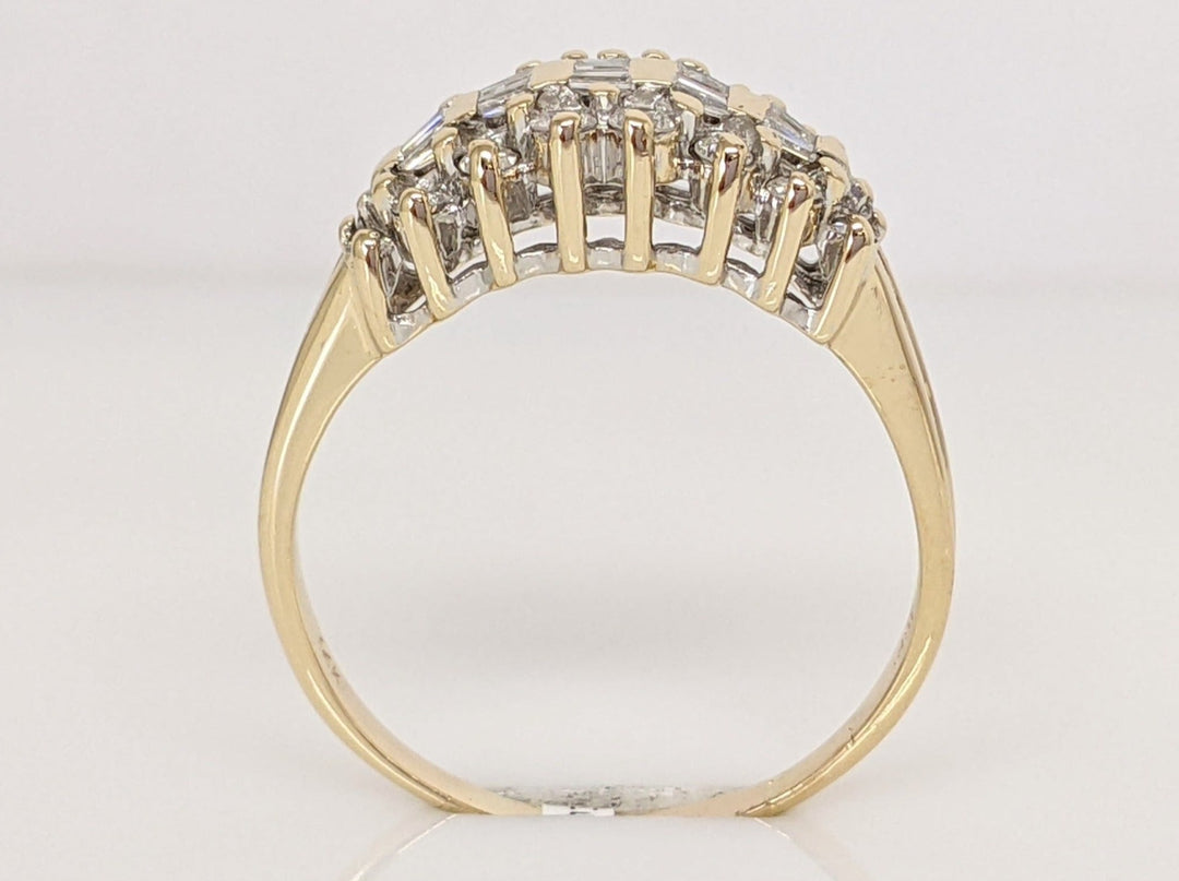 14K .47 CARAT TOTAL WEIGHT SI2 G DIAMOND ROUND (16) BAGUETTES (10) ESTATE RING 4.3 GRAMS