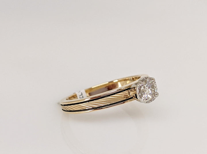 14K .22 CARAT TOTAL I1 I DIAMOND ROUND ESTATE TEXTURE SHANK RING 2.8 GRAMS