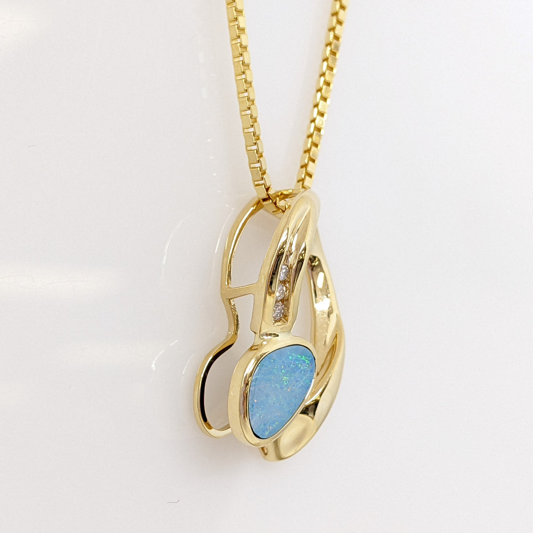 14K DOUBLET OPAL FREE-FORM WITH (3) MLEEE ESTATE PENDANT & CHAIN 10.9 GRAMS